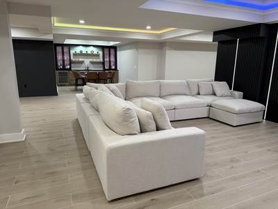 Veined Ivory Retreat