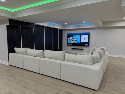 Veined Ivory Retreat